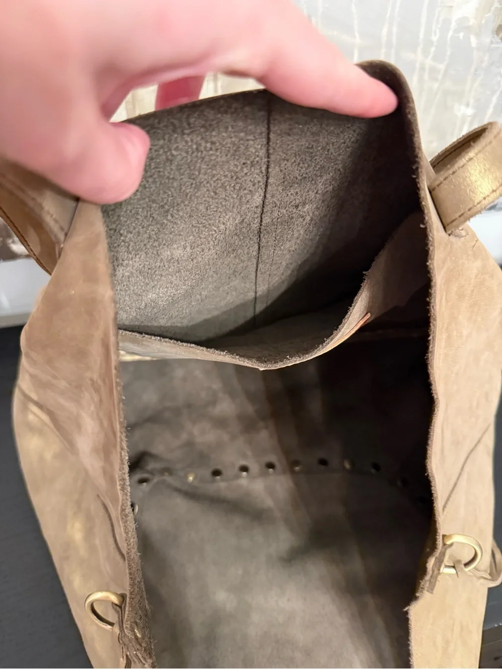 Hobo Metallic Shoulder Tote Bag - Picture 7 of 11